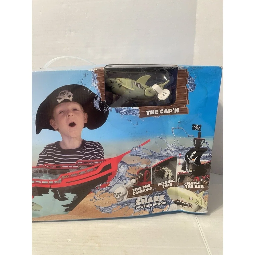 Lil Fishys Pirate Ship Interactive Aquarium The Cap'n Shark Motorized Water Pets
